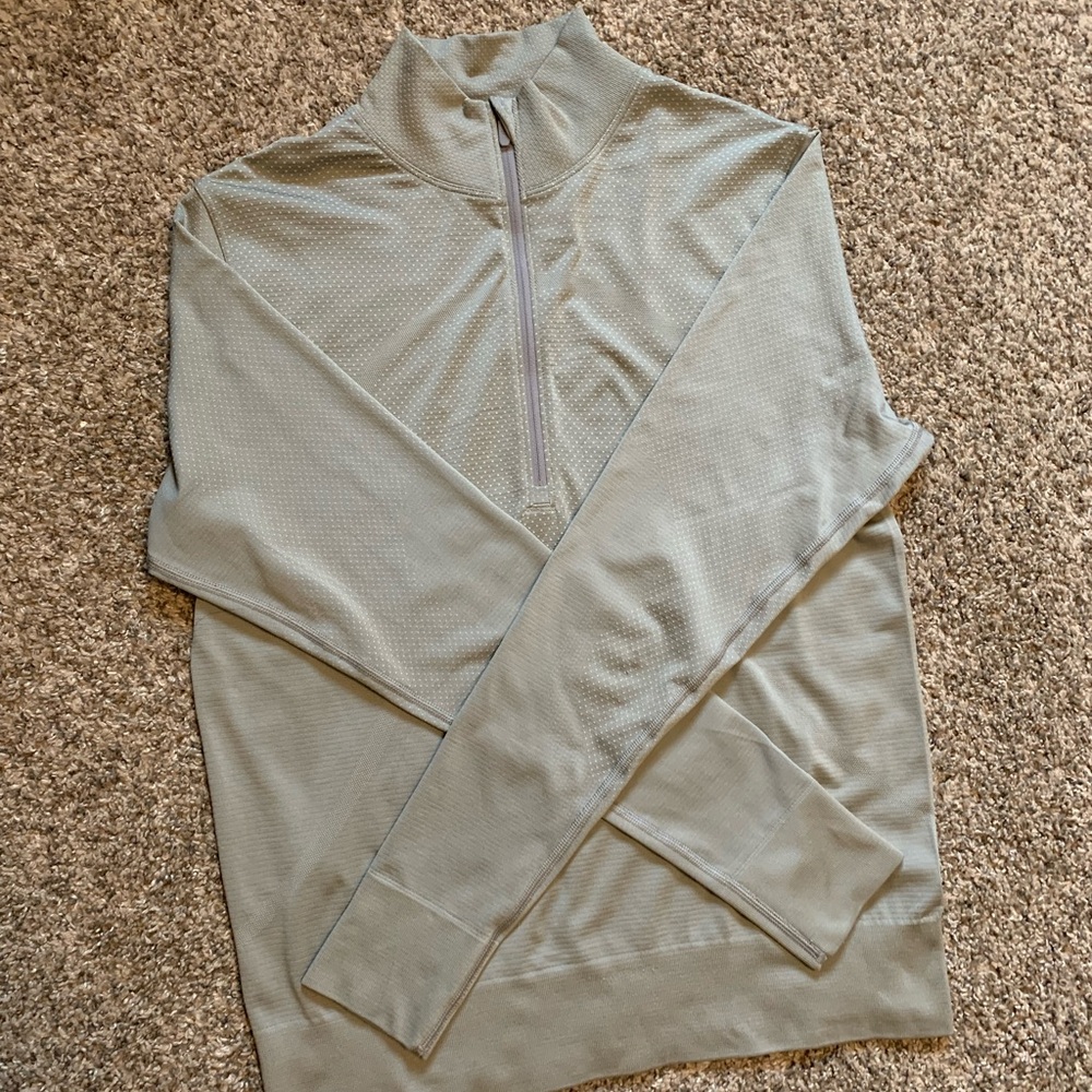Lululemon lightweight 1/4 zip pullover